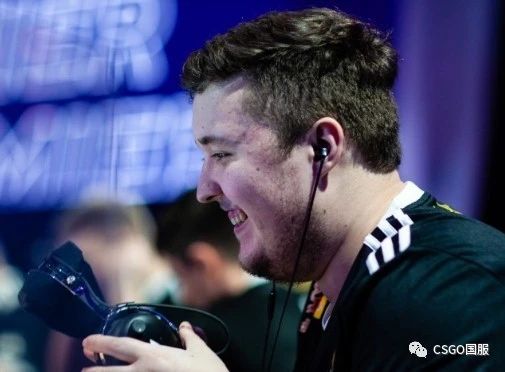 东莞万江迎来英雄联盟城市英雄争霸赛全国总决赛