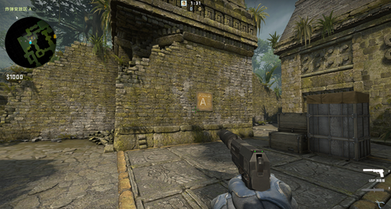 虎牙平台偶像陪练团携手韩寒与托马斯展开绝地求生之旅